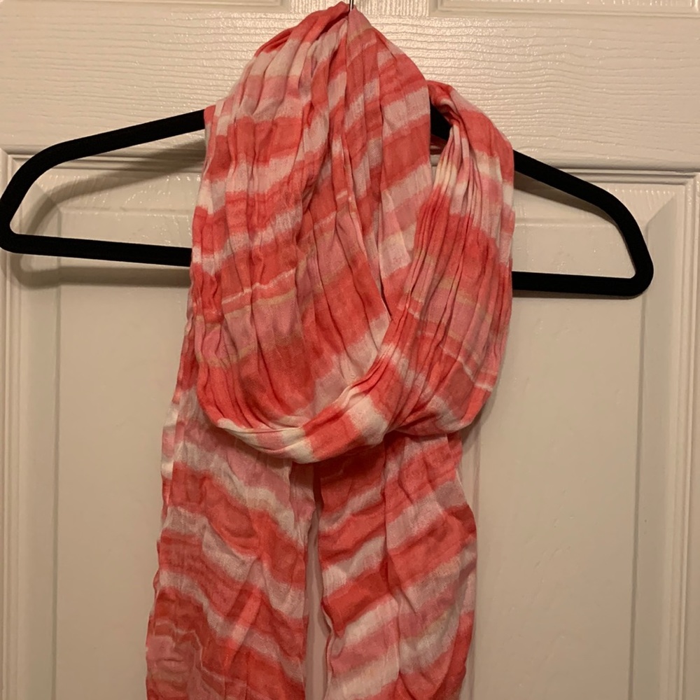 3/$15 Ricki’s Coral & Cream Scarf
